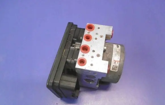 Ford B-MAX ABS Pump 10022009334 D1B12C405AG 1702100517