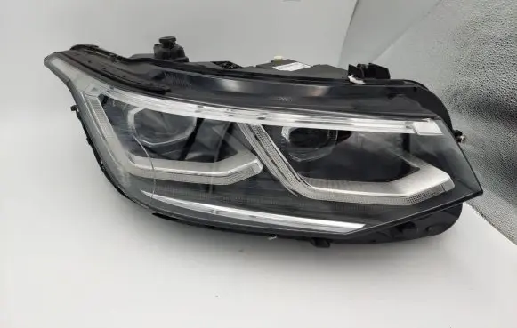 Volkswagen Tiguan Headlight/headlamp 5NB941082C 030111923400