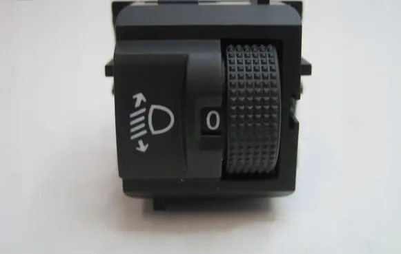 Peugeot 5008 III Central console control unit 98095437ZD