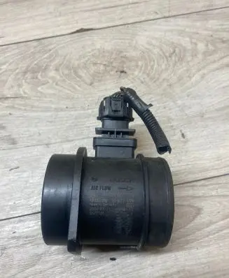 Volvo S60 Mass air flow meter 30677999 0281002730 3677100