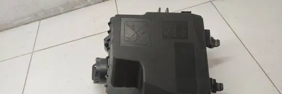 Peugeot 308 Fuse box set 9843059080