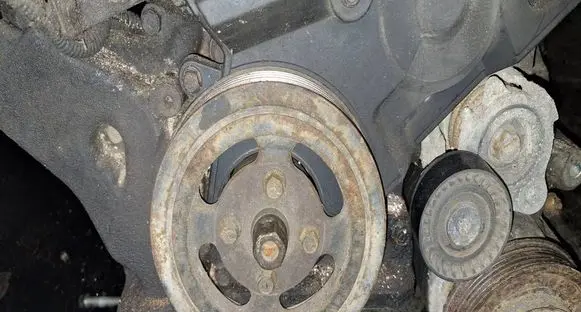 Chevrolet Captiva Crankshaft pulley 