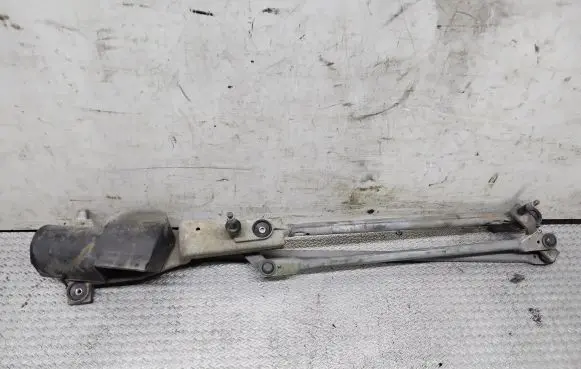 Ford Focus Front wiper linkage and motor 1395106486