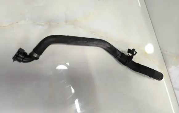 BMW X3 E83 Coolant pipe/hose 2087914837810 9148378