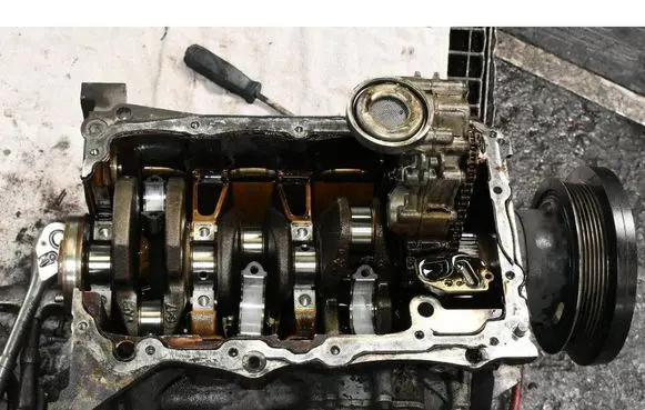Audi 100 200 5000 C3 Engine block HN01