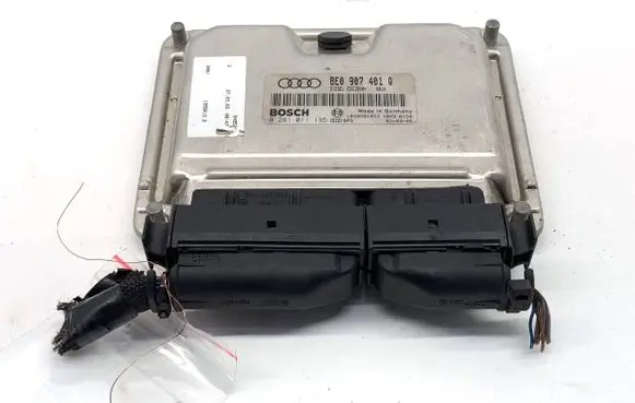 Audi A4 S4 B6 8E 8H Engine control unit/module ECU 8E0907401Q