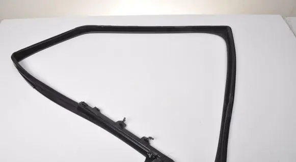 Land Rover Defender Front door rubber seal L8B2-21597-B
