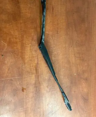 Mercedes-Benz E W212 Front wiper blade arm A2128201544
