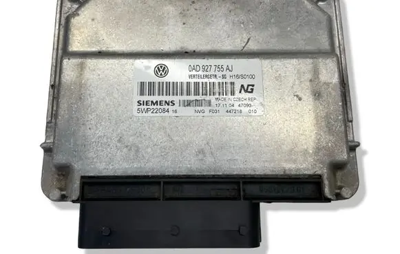 Volkswagen Touareg I Transfer box differential control unit 0AD927755AJ H16S0100 5WP22084