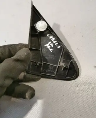 Toyota Corolla E140 E150 Fender end trim 6011802050