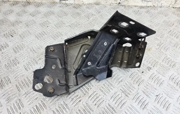 Alfa Romeo Giulietta Fender mounting bracket B430 E13