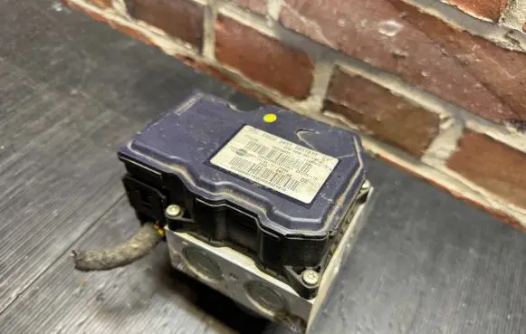 Mini Cooper Countryman R60 ABS Pump 6851839 54085585D
