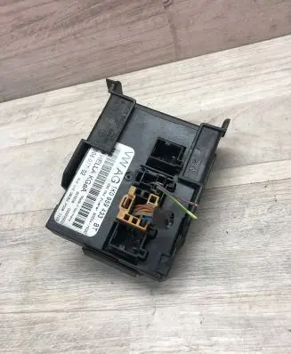 Volkswagen Jetta V Comfort/convenience module 1K0959433