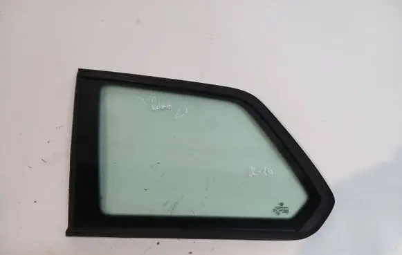 Volkswagen Golf VII Rear side window