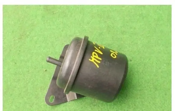 Mazda MPV II LW Vacuum air tank 