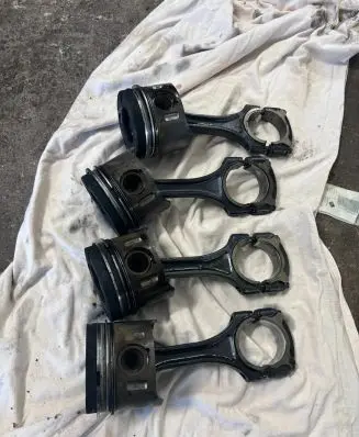 Mercedes-Benz C W204 Piston with connecting rod a646811 a646821