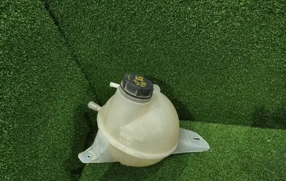 Ford Transit Custom Coolant expansion tank/reservoir BK218K218AH BK218K218