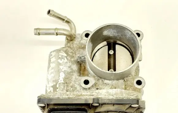 Toyota Auris E180 Throttle valve 2203047010