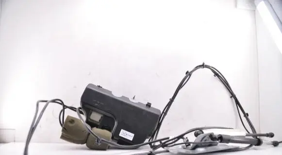 Mercedes-Benz GL X164 Tailgate/trunk/boot lift motor A1648004148 A2518000097