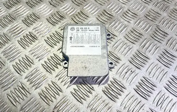 Volkswagen PASSAT B5.5 Airbag control unit/module 1C0909605B