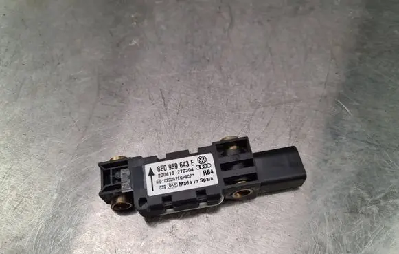 Audi A4 S4 B5 8D Airbag deployment crash/impact sensor 8E0959643E 270304 200416