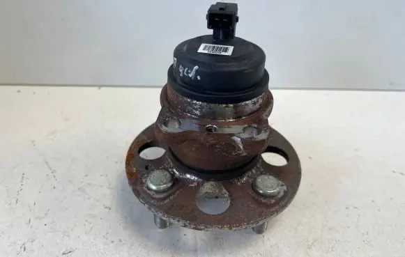 Hyundai i10 Rear wheel hub 527501CXXX