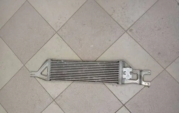 Mercedes-Benz ML W164 Intercooler radiator A1645002400 1645002400 A0005010765