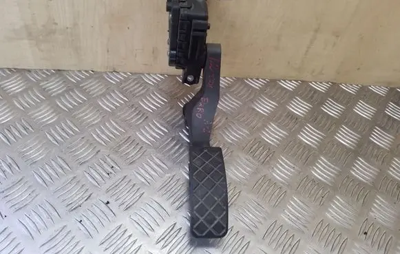 Audi A2 Accelerator throttle pedal 6PV00777016 8Z1723523F