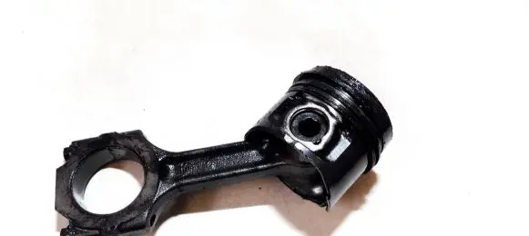 Piston with connecting rod