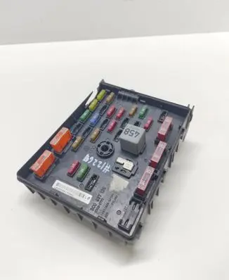 Volkswagen PASSAT B6 Fuse module 3C0937125 63592777