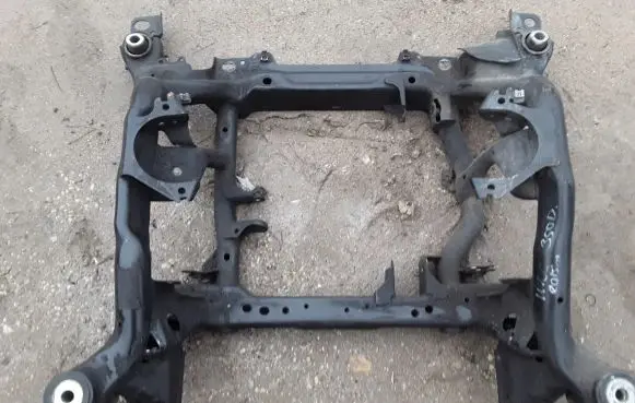 Mercedes-Benz ML W166 Front subframe 13235AB 13234AB