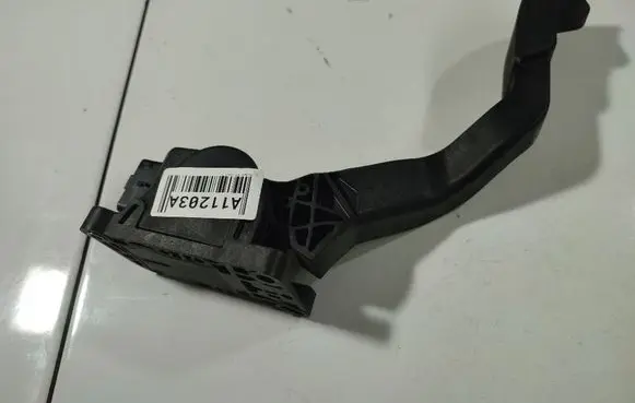 Peugeot 207 Accelerator throttle pedal 86ER006070997