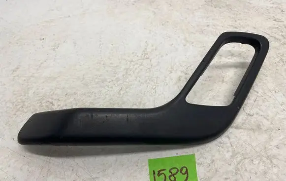 Mercedes-Benz Sprinter W906 Front door interior handle trim A9067270487 3052448