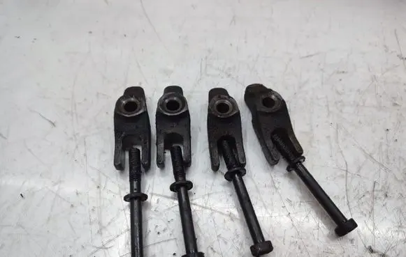KIA Sportage Fuel Injector clamp holder