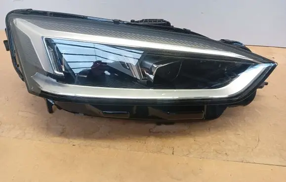 Audi A5 Headlight/headlamp 8W6941034D