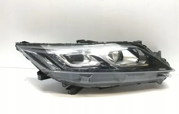 Mitsubishi Eclipse Cross Headlight/headlamp L821X