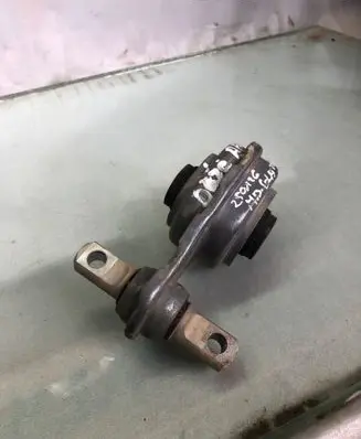 Mercedes-Benz GLA H247 Gearbox mount A2472400600