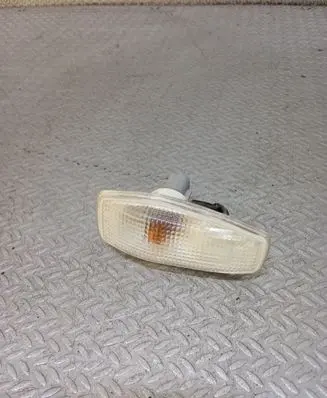 KIA Carnival Front fender indicator light 