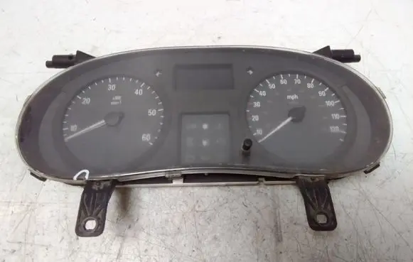 Opel Vivaro Speedometer (instrument cluster) P8200390136 216788847