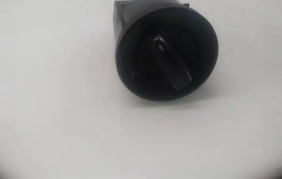 Volkswagen PASSAT B5 Light switch 04052030