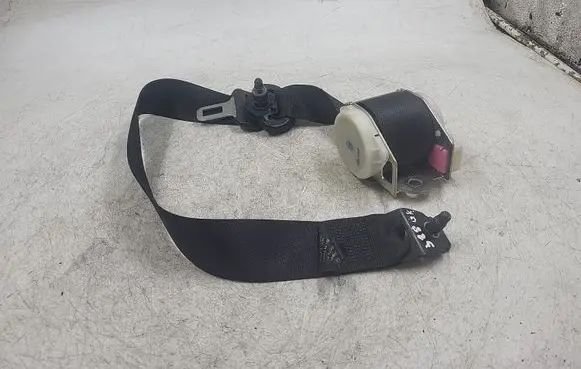 Opel Zafira A Rear seatbelt 90580905