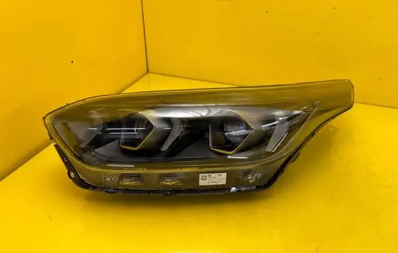 KIA Ceed Headlight/headlamp 92101J7500
