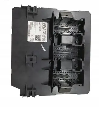 Volkswagen PASSAT B8 Other control units/modules 5K0937085AE