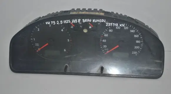 Volkswagen Transporter - Caravelle T5 Speedometer (instrument cluster)