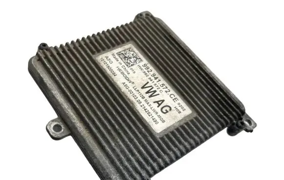Volkswagen Tiguan Headlight ballast module Xenon 992941572CE