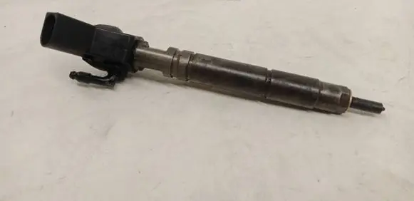 Mercedes-Benz GL X164 Fuel injector A6290700087 0445115015
