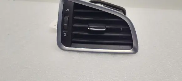 Suzuki SX4 S-Cross Dashboard side air vent grill/cover trim 7363061M0 7363061M00BJC