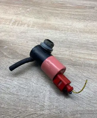 Toyota Yaris Windscreen/windshield washer pump 30358 081229A 448996