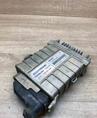 Volkswagen Golf II Engine control unit/module ECU 893907383 0285007040 WithPlug