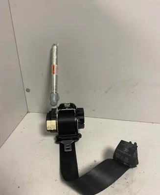 Volvo V70 Rear seatbelt 39859391
